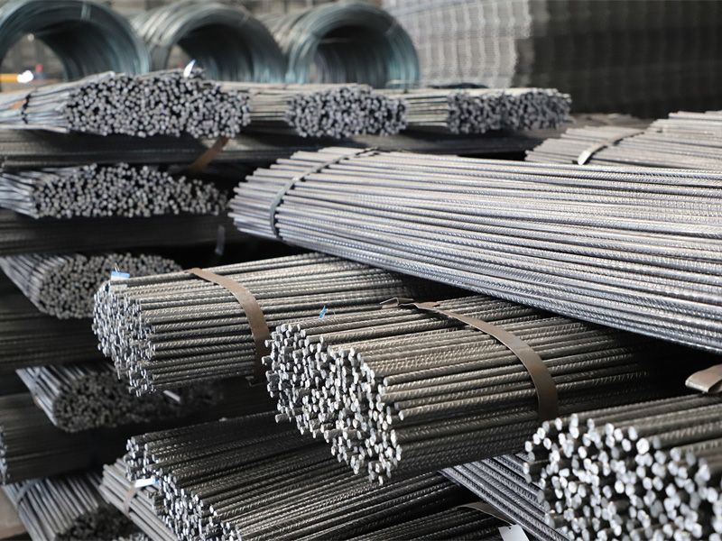 材料的強(qiáng)度等級標(biāo)準(zhǔn)值是根據(jù)什么原則確定的？